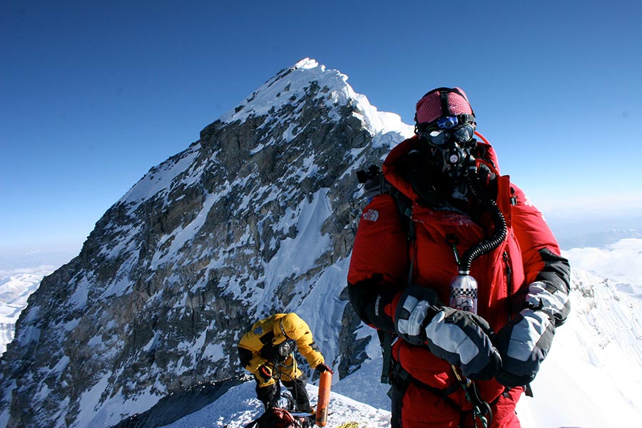 Dr Erin Lally Mount Everest